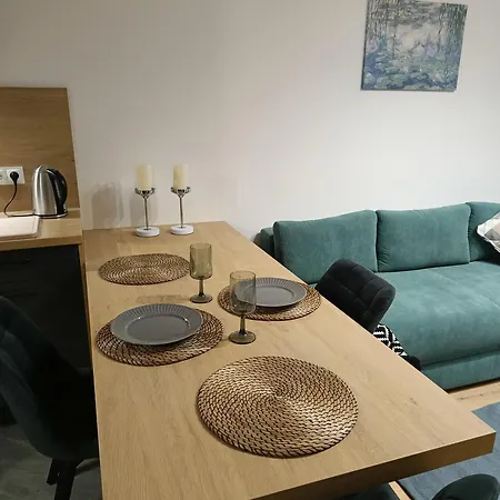 Modern Apartment *